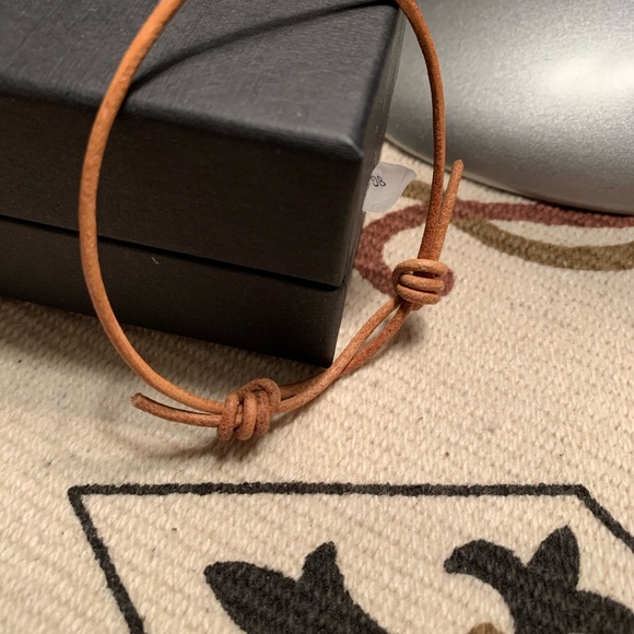 Leather bracelet - Picture 3 of 3
